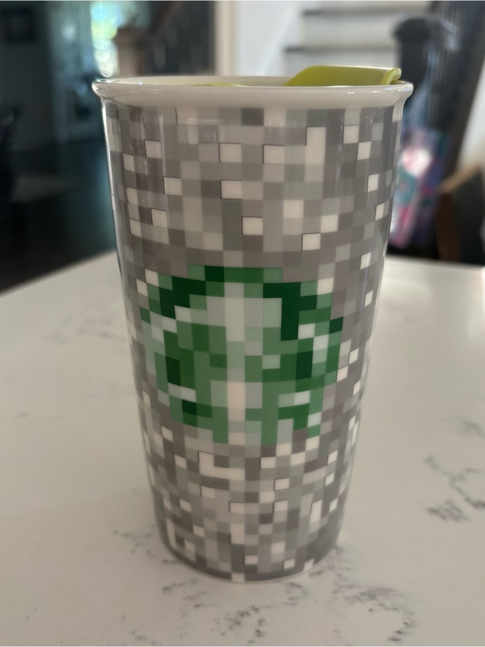 Starbucks × Rodarte 2012
Limited Edition Pixel Ceramic
Travel Mug Tumbler 12oz